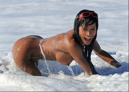 Wet sexy blackhair Italian